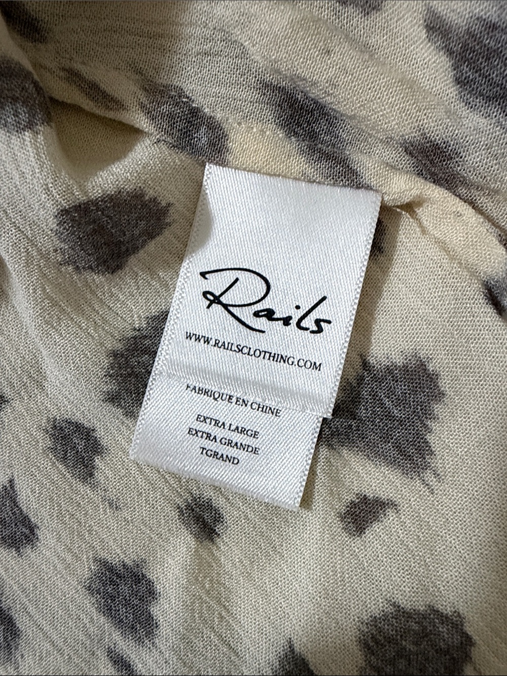 Rails Lydia Puma Animal Print Blouse Size XL - Picture 8 of 11